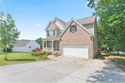 6005 Ambercrest Court, Buford, GA 30518 - Photo 2