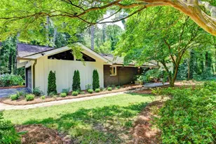 5363 Rosser Rd, Stone Mountain, GA 30087 - Photo 2