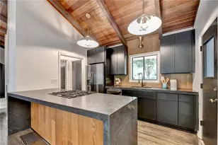 5363 Rosser Rd, Stone Mountain, GA 30087 - Photo 16