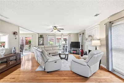 914 Wenham Lane, Lawrenceville, GA 30044 - Photo 8