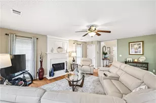 914 Wenham Ln, Lawrenceville, GA 30044 - Photo 4