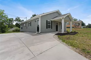2270 Floyd Rd, Gainesville, GA 30507 - Photo 4