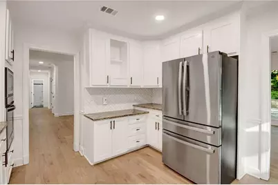 1055 Downing Court NE, Marietta, GA 30068 - Photo 10