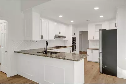 1055 Downing Court NE, Marietta, GA 30068 - Photo 8