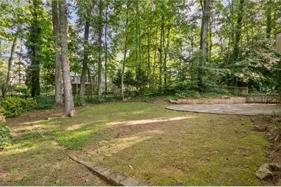 1055 Downing Court NE, Marietta, GA 30068 - Photo 32