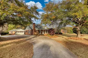 131 Upchurch Dr, McDonough, GA 30252 - Photo 4