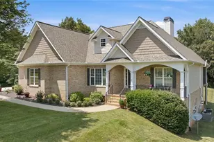 253 Sterling Meadows Dr, Demorest, GA 30535 - Photo 1