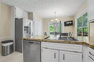 2358 Loren Falls Ln SW, Marietta, GA 30008 - Photo 14