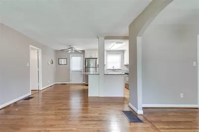1424 Hosea L Williams Drive NE, Atlanta, GA 30317 - Photo 10