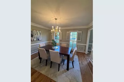 10985 Wilshire Chase Drive, Johns Creek, GA 30097 - Photo 4