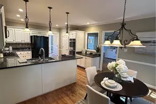 10985 Wilshire Chase Dr, Johns Creek, GA 30097 - Photo 16