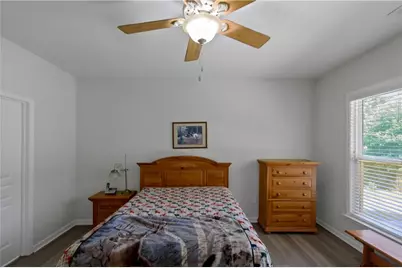 329 Sandy Springs Drive, Griffin, GA 30223 - Photo 16