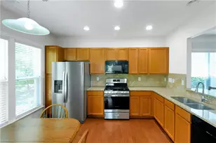 329 Sandy Springs Dr, Griffin, GA 30223 - Photo 10