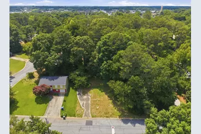 1796 Hunting Creek Lane SE, Conyers, GA 30013 - Photo 2