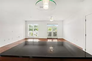560 Dutch Valley Rd NE, Atlanta, GA 30324 - Photo 10