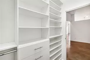 560 Dutch Valley Rd NE, Atlanta, GA 30324 - Photo 16