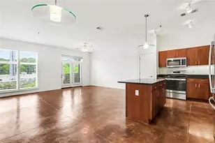 560 Dutch Valley Rd NE, Atlanta, GA 30324 - Photo 22