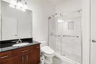 560 Dutch Valley Rd NE, Atlanta, GA 30324 - Photo 32