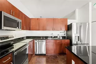 560 Dutch Valley Rd NE, Atlanta, GA 30324 - Photo 14