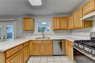 577 Ives Cir NW, Lilburn, GA 30047 - Photo 32