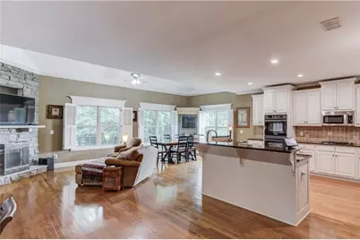 2453 Democracy Drive, Buford, GA 30519 - Photo 12
