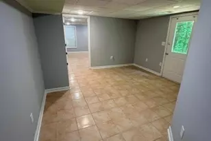 5200 Laurel Bridge Dr SE, Smyrna, GA 30082 - Photo 16