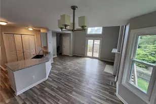 156 Stoneforest Dr, Woodstock, GA 30189 - Photo 4
