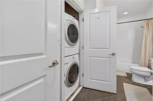 2277 Peachtree Rd NE, Atlanta, GA 30309 - Photo 16
