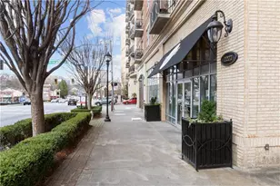 2277 Peachtree Rd NE, Atlanta, GA 30309 - Photo 36