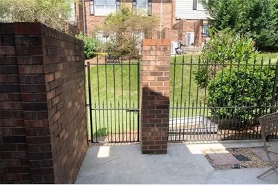 13 Stratford Hall Place NE #13, Atlanta, GA 30342 - Photo 42