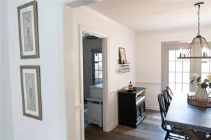 13 Stratford Hall Pl NE, Atlanta, GA 30342 - Photo 12