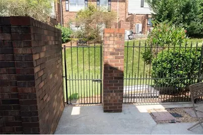 13 Stratford Hall Place NE #13, Atlanta, GA 30342 - Photo 44