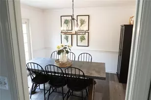 13 Stratford Hall Pl NE, Atlanta, GA 30342 - Photo 8