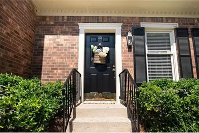 13 Stratford Hall Place NE #13, Atlanta, GA 30342 - Photo 2
