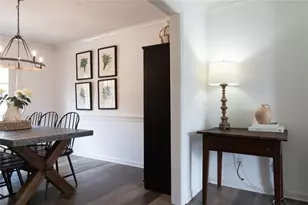 13 Stratford Hall Pl NE, Atlanta, GA 30342 - Photo 10