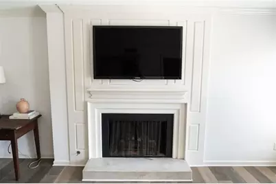 13 Stratford Hall Place NE #13, Atlanta, GA 30342 - Photo 6