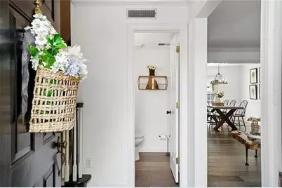 13 Stratford Hall Place NE #13, Atlanta, GA 30342 - Photo 4