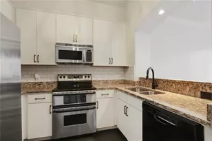 3445 Stratford Rd NE, Atlanta, GA 30326 - Photo 2