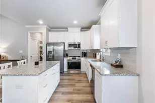 406 Sunset Dr, Statham, GA 30666 - Photo 8