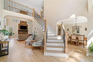 422 Lovingood Landing Dr, Woodstock, GA 30189 - Photo 2