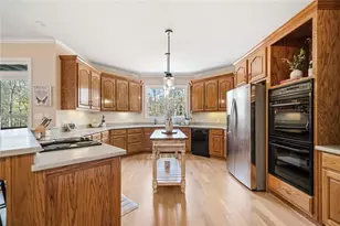 422 Lovingood Landing Dr, Woodstock, GA 30189 - Photo 14