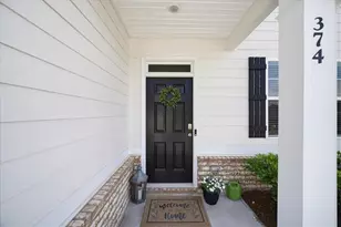 374 Murray Ln, Hoschton, GA 30548 - Photo 4