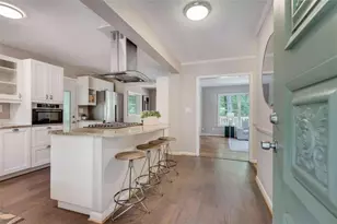 2774 Overlook Dr, Atlanta, GA 30345 - Photo 4