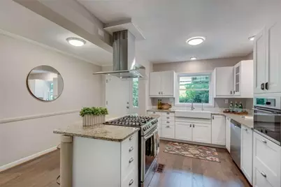 2774 Overlook Drive, Atlanta, GA 30345 - Photo 6