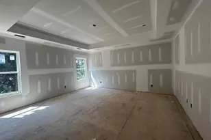 384 Crimson Feather Dr, Jefferson, GA 30549 - Photo 4