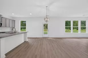 384 Crimson Feather Dr, Jefferson, GA 30549 - Photo 18