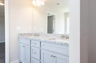 384 Crimson Feather Dr, Jefferson, GA 30549 - Photo 16