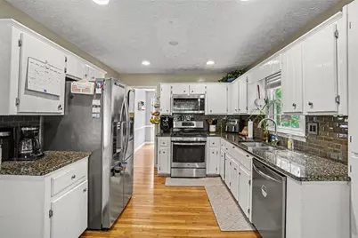 331 Creekbend Drive, Woodstock, GA 30188 - Photo 6