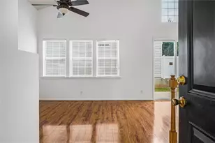 308 W Oaks Trail, Woodstock, GA 30188 - Photo 6