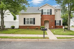 308 W Oaks Trail, Woodstock, GA 30188 - Photo 2